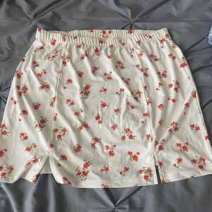 Floral slit skirt